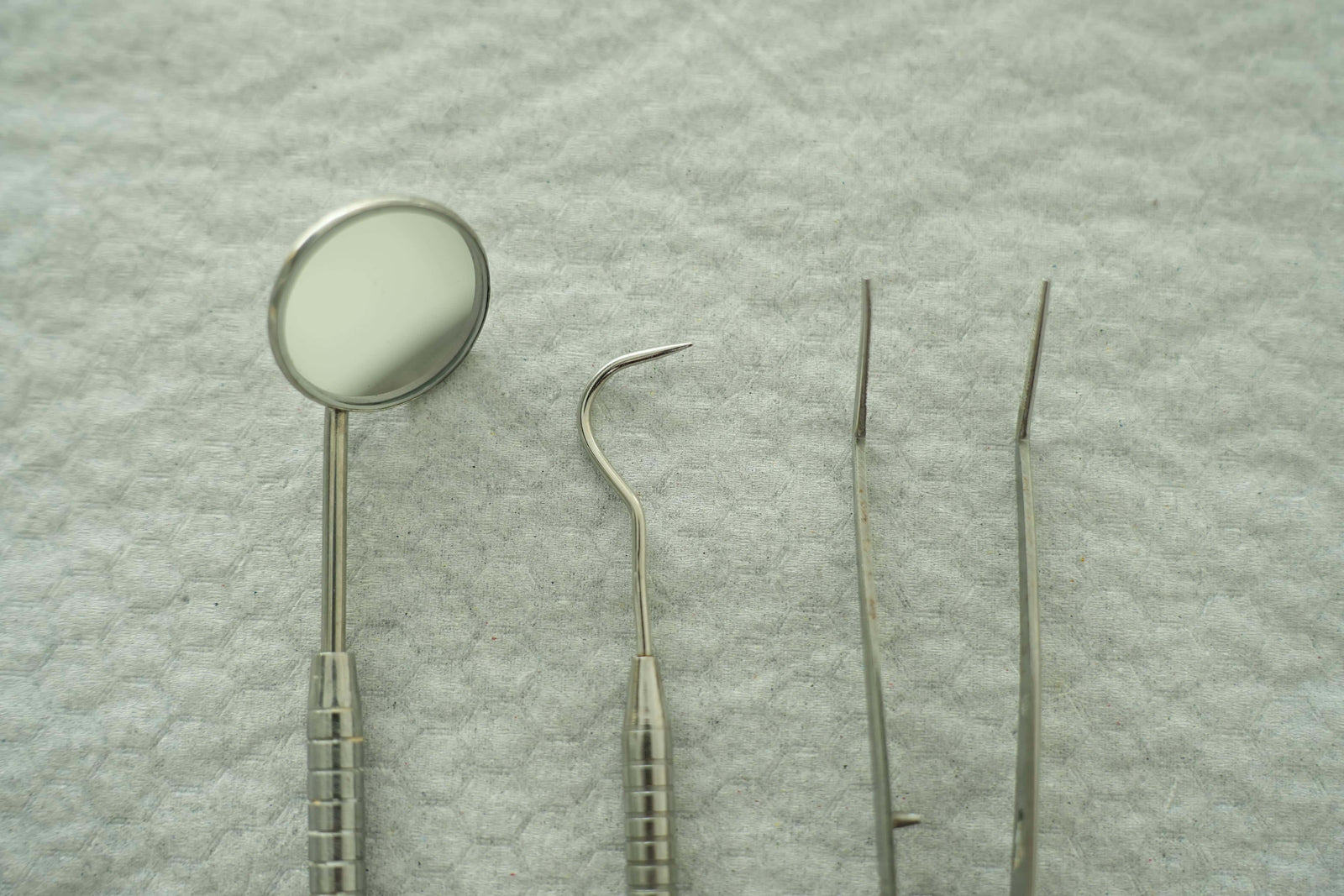  Basic Dental Instruments 